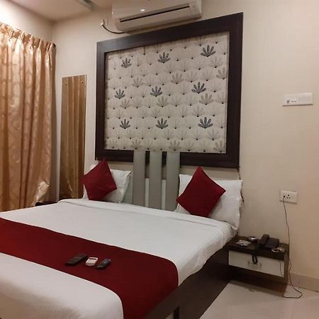 Hotel White House Pune Exterior foto