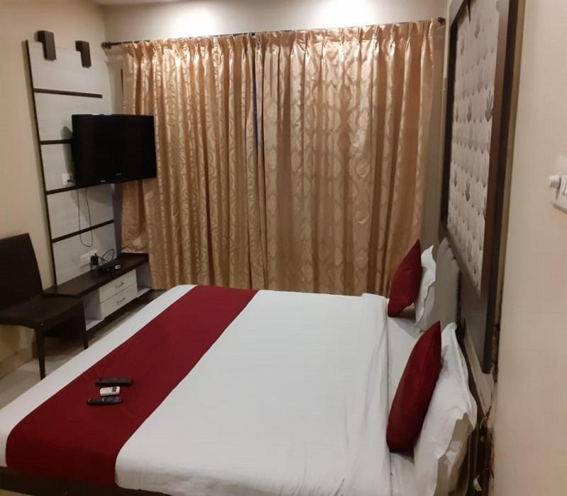 Hotel White House Pune Exterior foto
